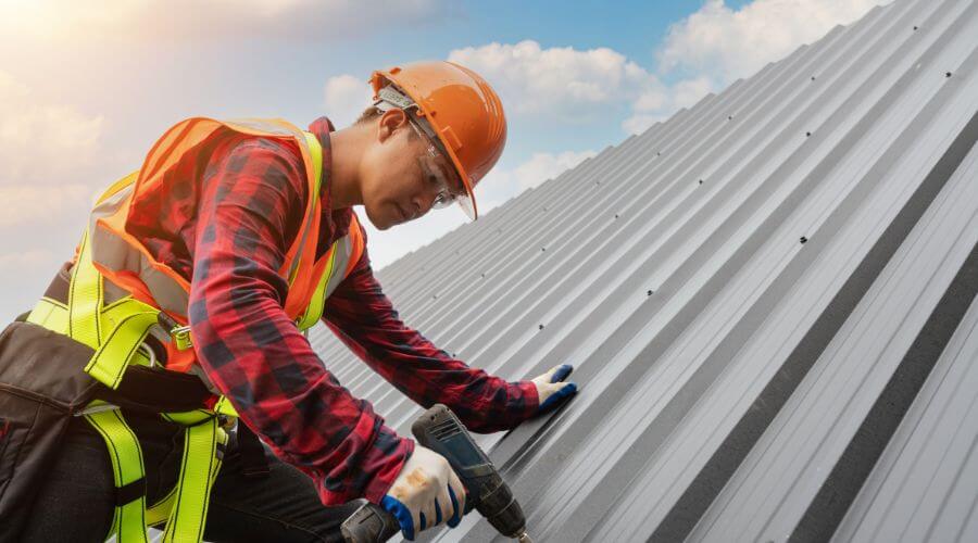 Professional Emergency Roof Repairs services in Columbia City, IN